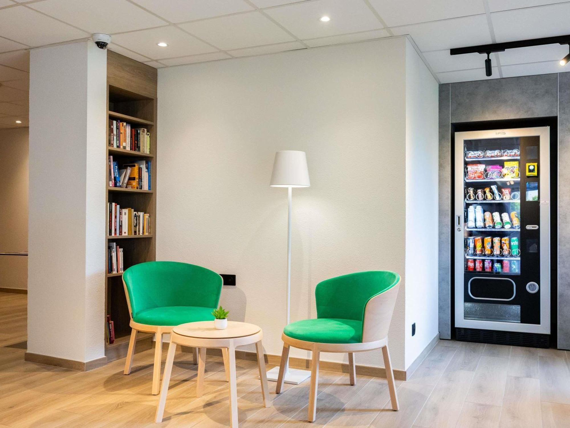 Ibis Budget Carcassonne Aeroport - A61 Екстериор снимка