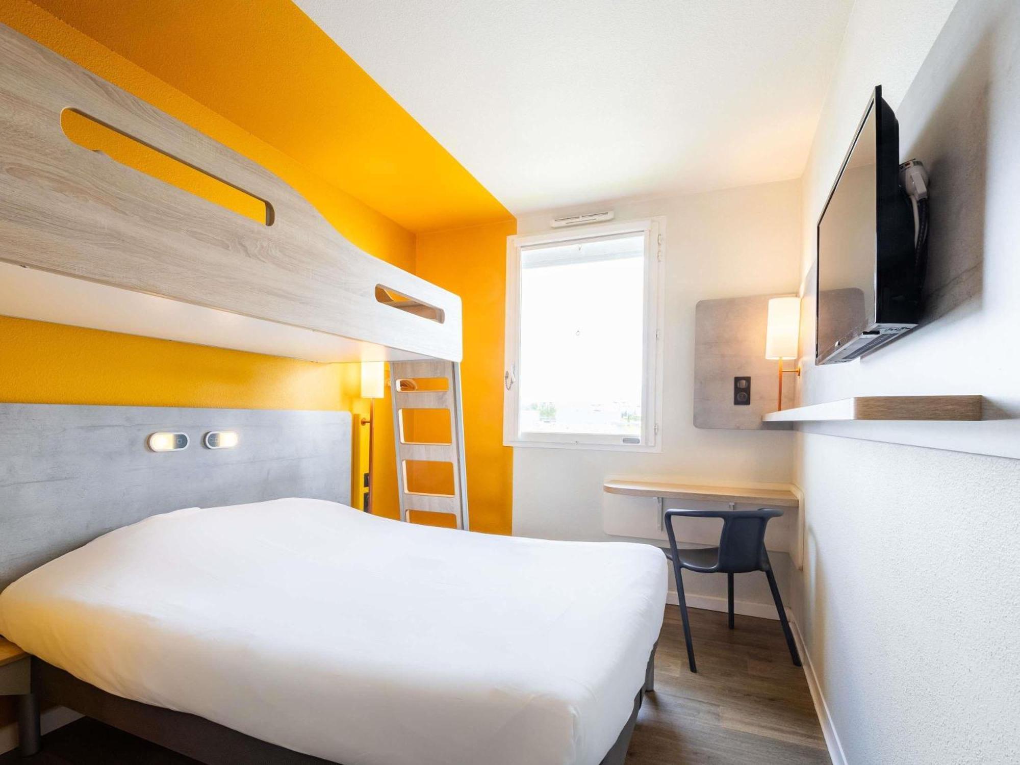 Ibis Budget Carcassonne Aeroport - A61 Екстериор снимка