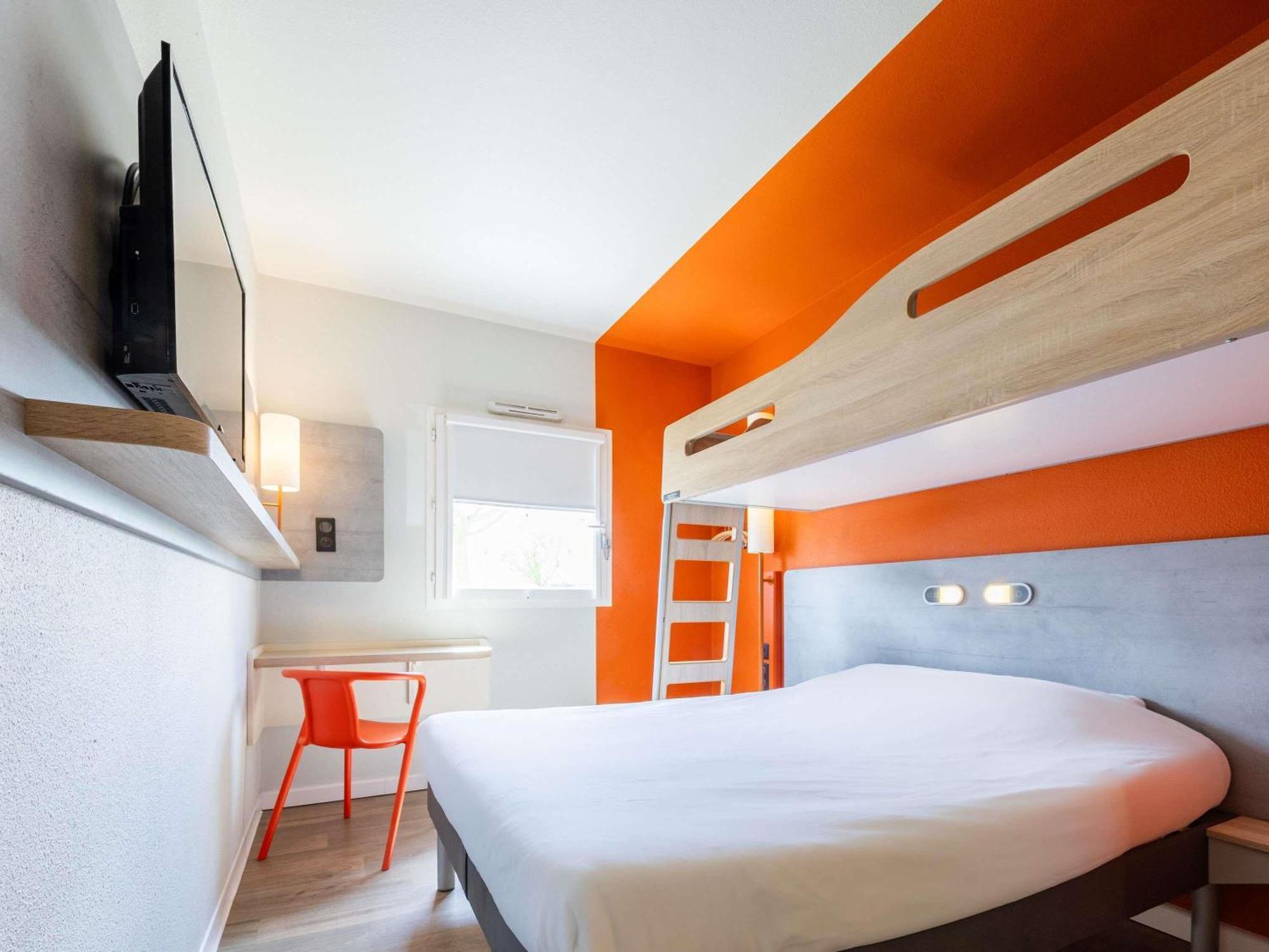 Ibis Budget Carcassonne Aeroport - A61 Екстериор снимка