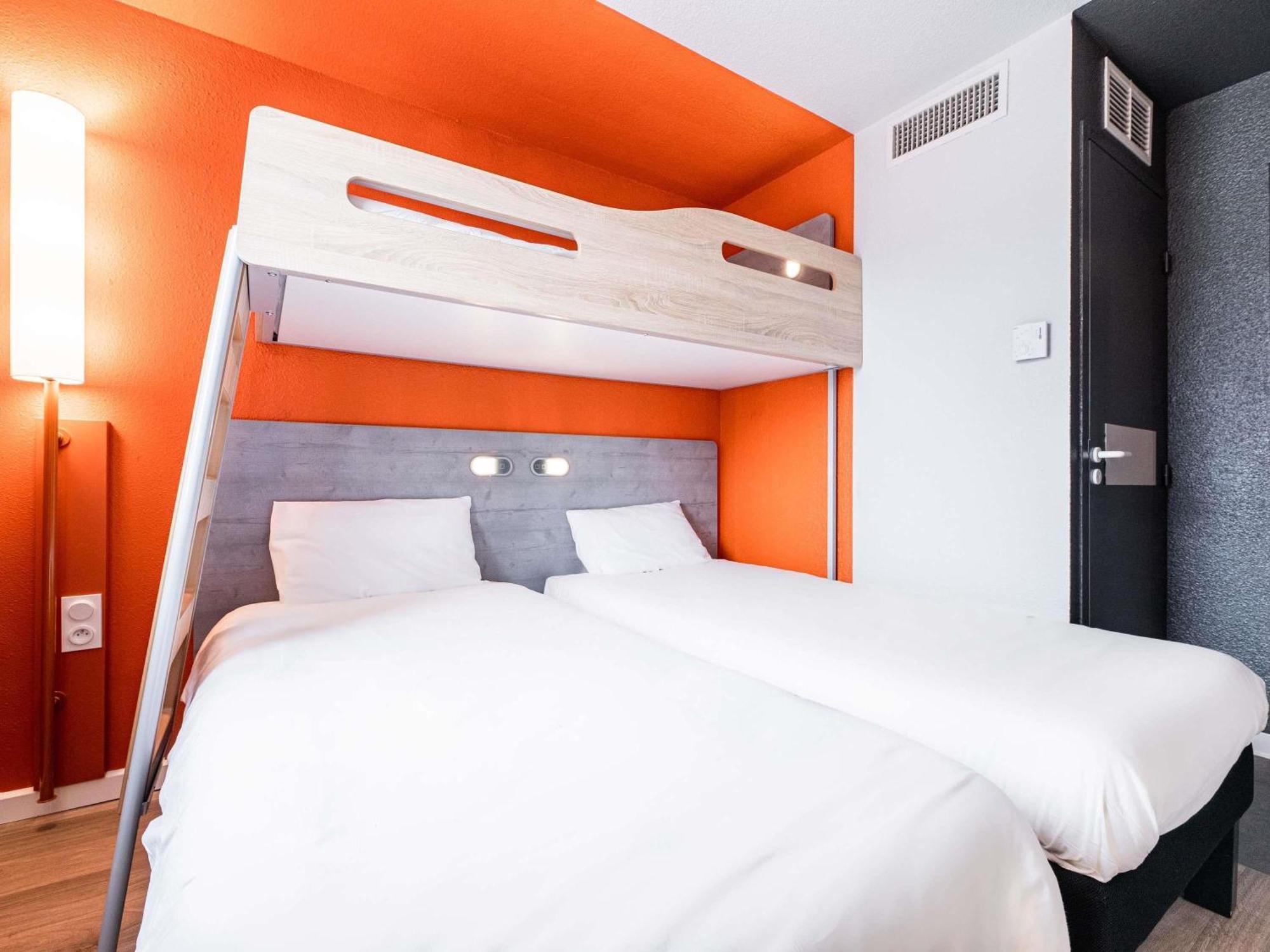 Ibis Budget Carcassonne Aeroport - A61 Екстериор снимка
