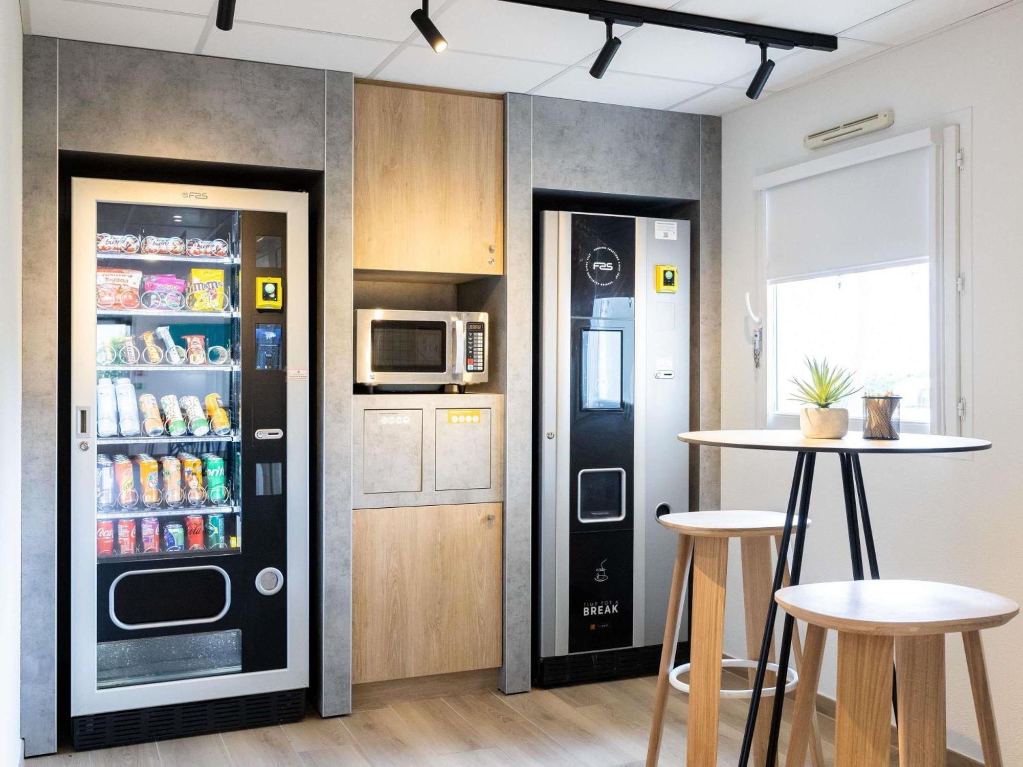 Ibis Budget Carcassonne Aeroport - A61 Екстериор снимка