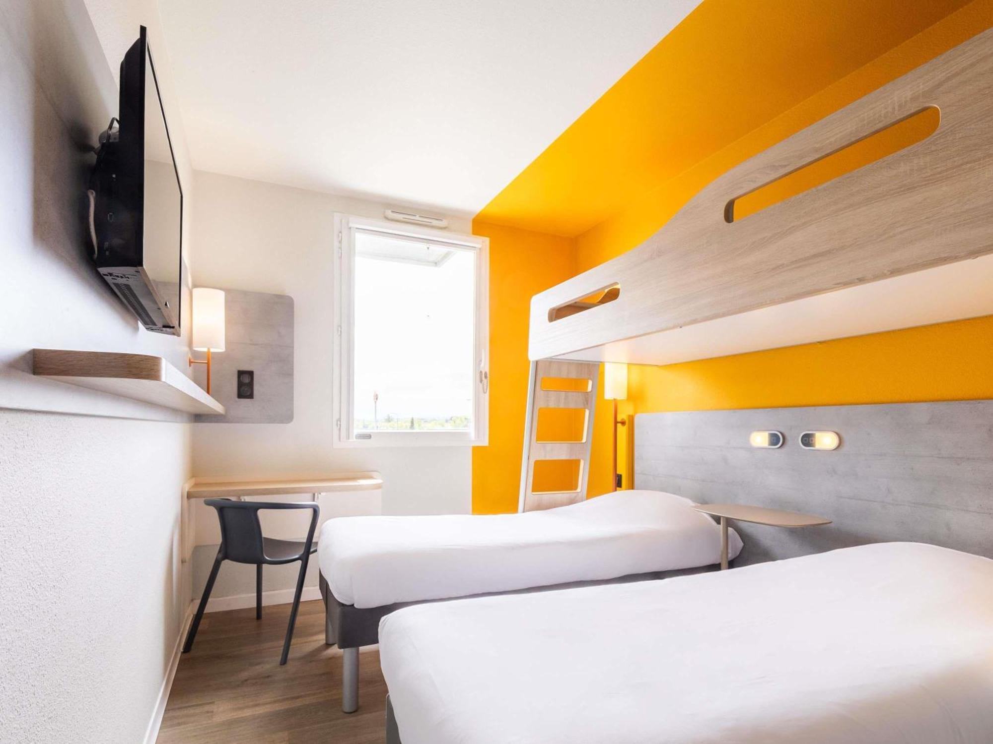 Ibis Budget Carcassonne Aeroport - A61 Екстериор снимка